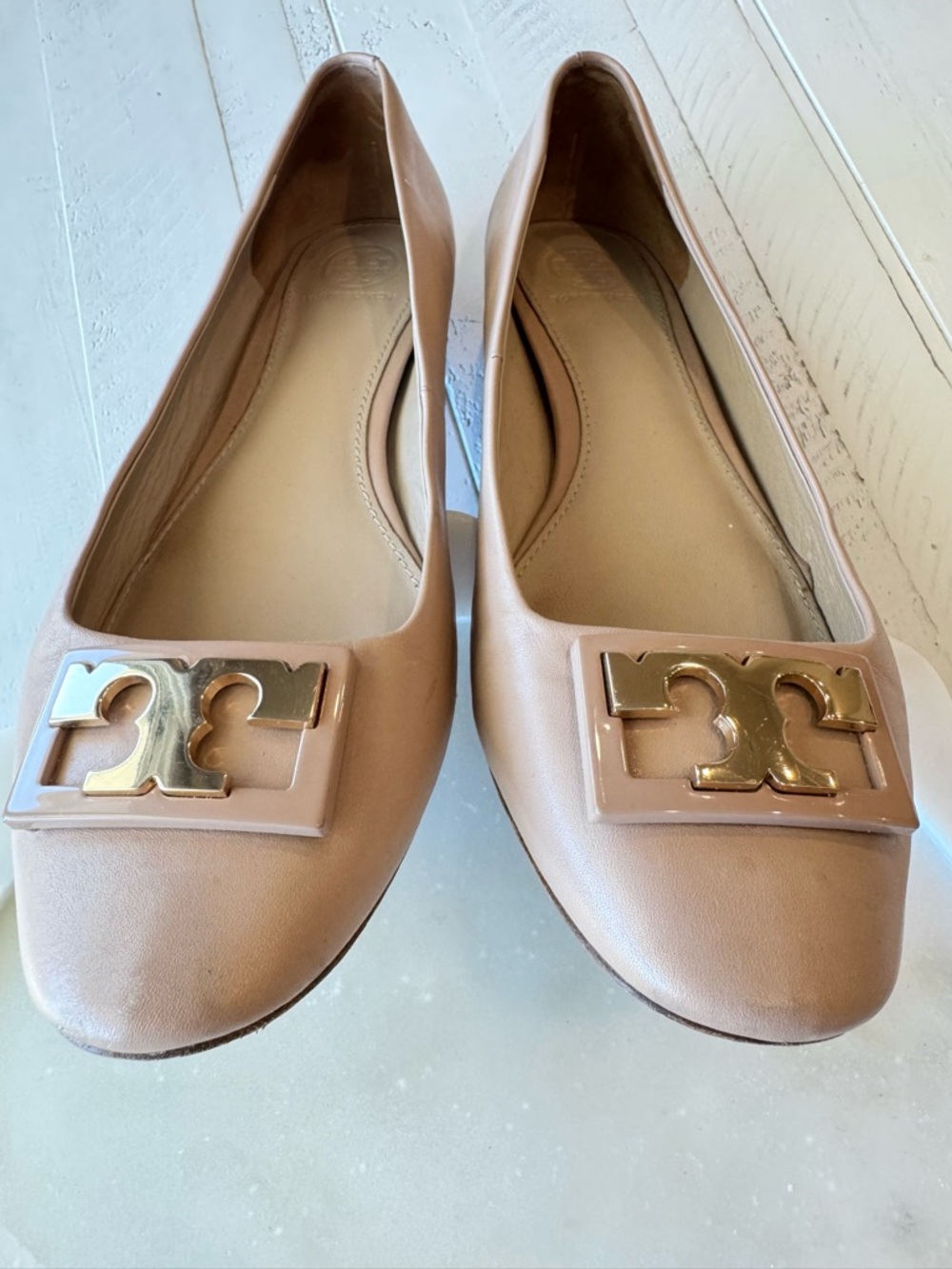 Tory Burch Ballet Flats Leather Logo Beige Size 8M - Picture 8 of 10